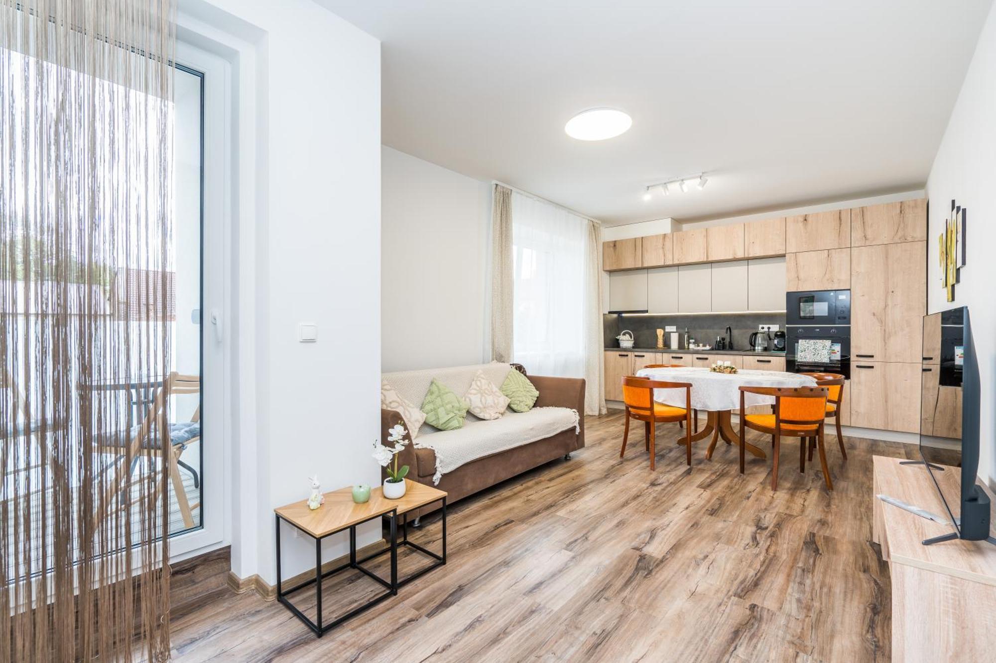 Апартаменты Perla Hradce 103 Градец-Кралове Экстерьер фото